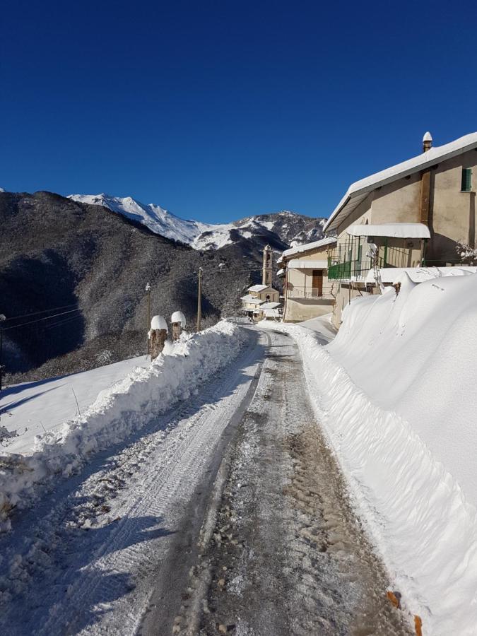 Chalets Mongioie Pra Di Roburent Сан Джакомо Екстериор снимка
